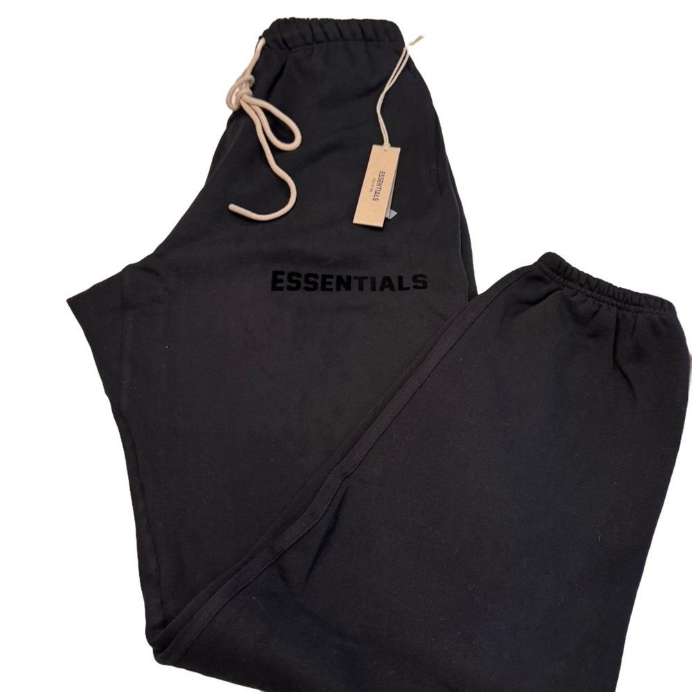 Fear of God Essentials Sweatpants Core Jet Black pants Size Large NWT